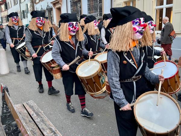 81A77F83-8DE5-4D7C-960A-FA4701452872