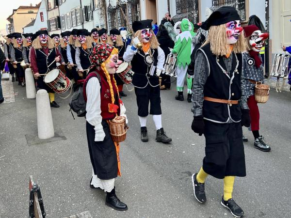 DFCB48F7-AE31-4842-8731-157FD04FA60B