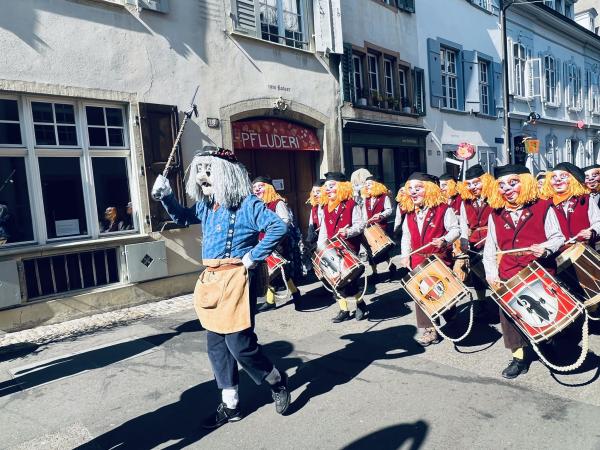 EF926433-A484-402A-B1B3-6C6BCA24BDDC